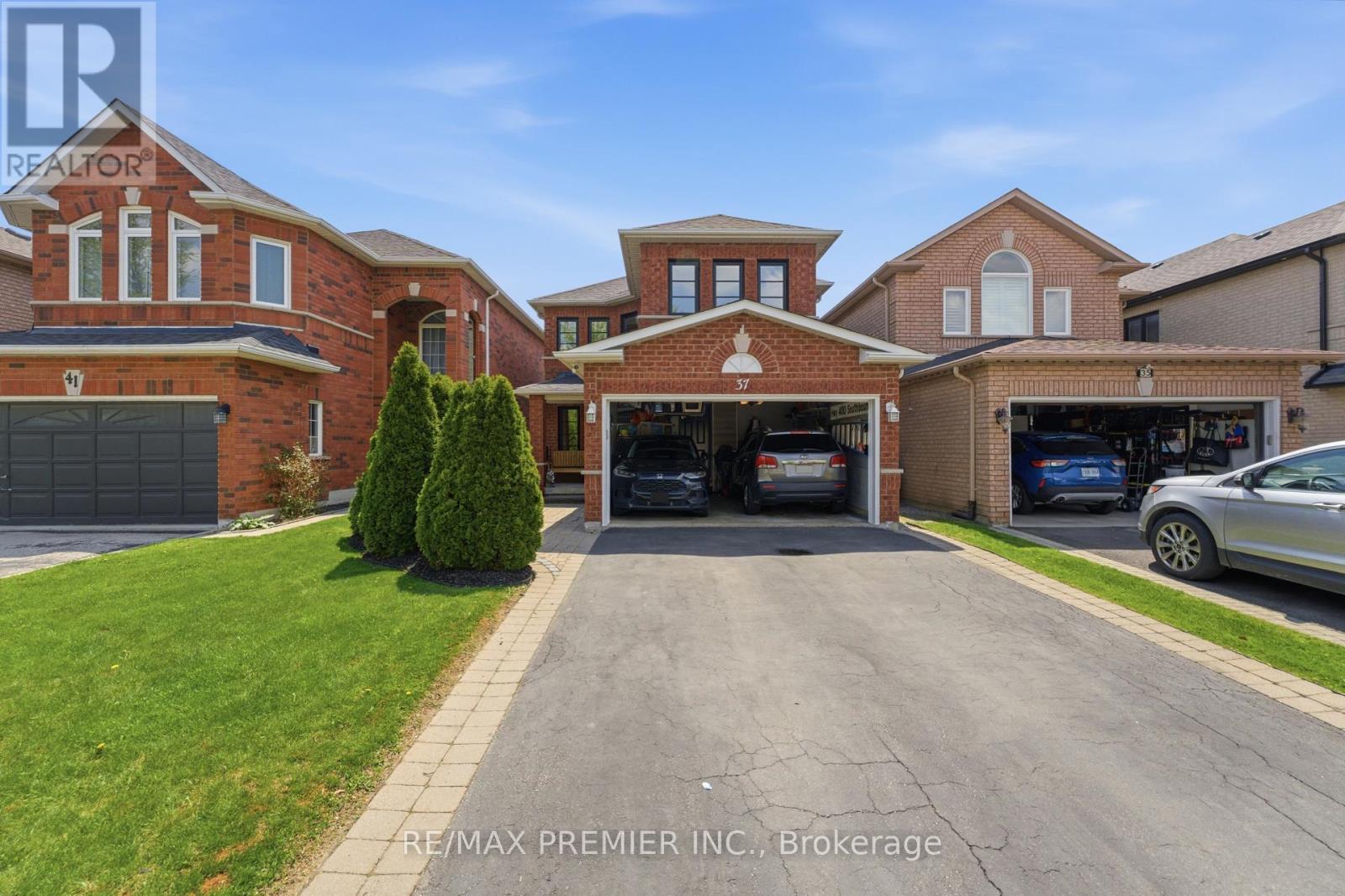 Detached at 37 PRINCETON GATE, Vaughan