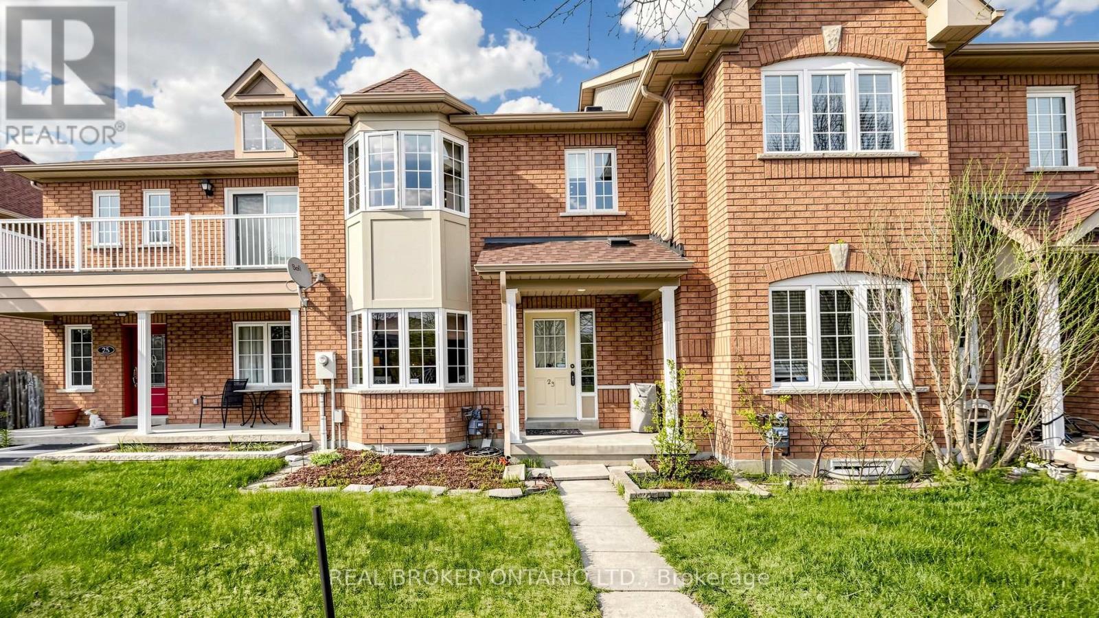 Townhouse at 23 PIERA GARDENS, Markham (Village Green-South Unionville)