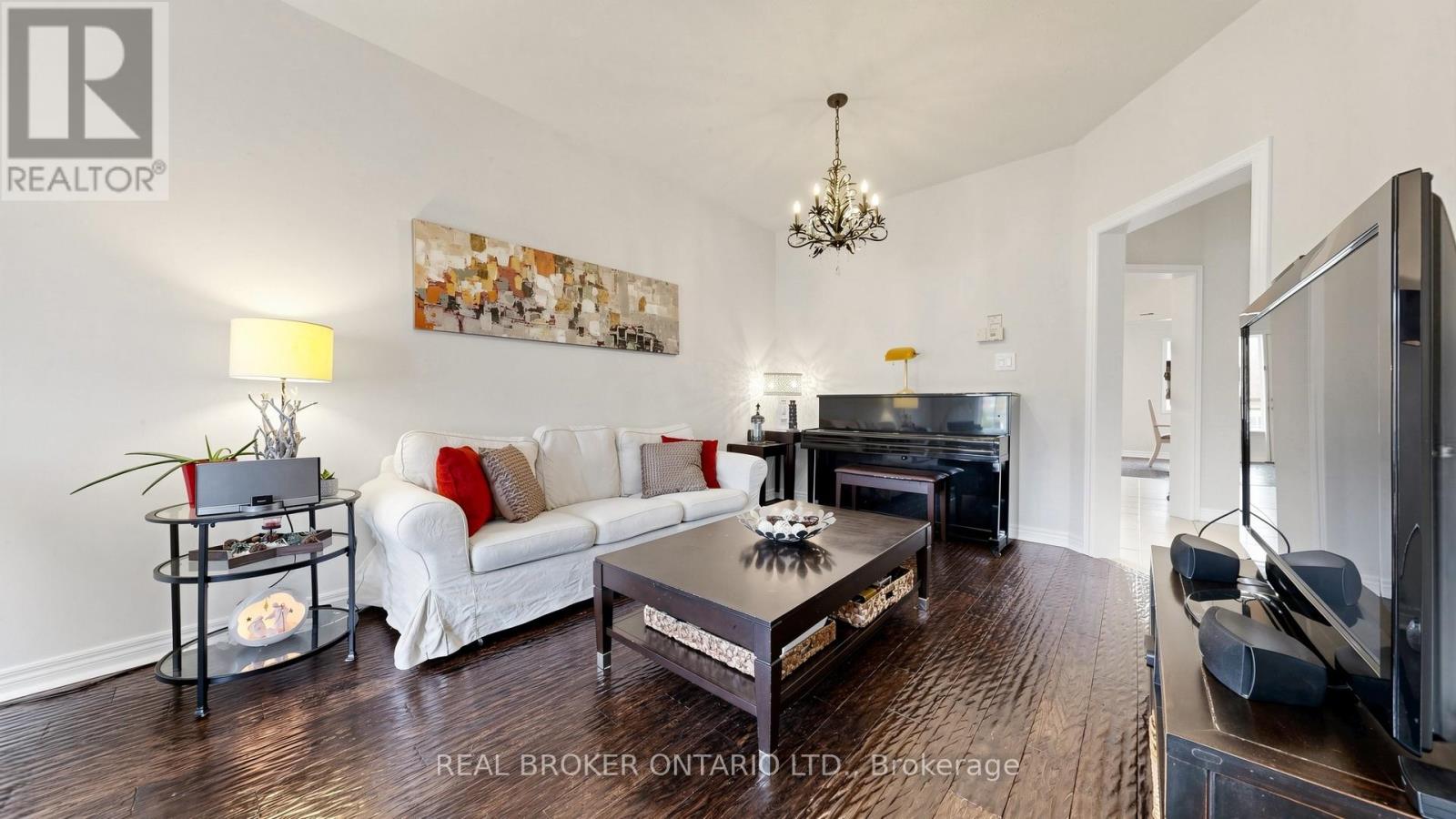 Townhouse at 23 PIERA GARDENS, Markham