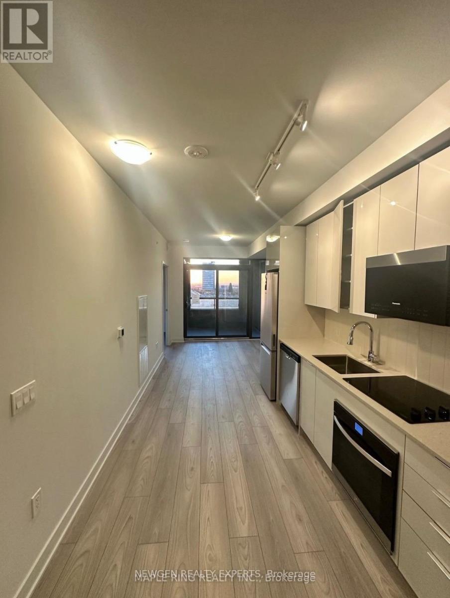 Apartment at 601 - 2920 HIGHWAY 7, Vaughan