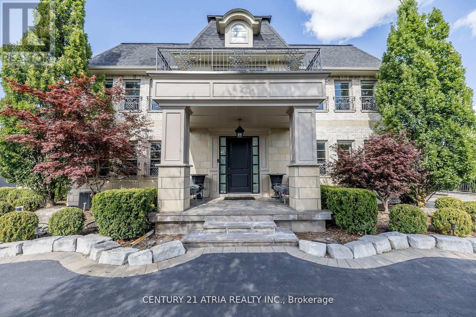Detached at 111 LAKE WOODS DRIVE, Whitchurch-Stouffville