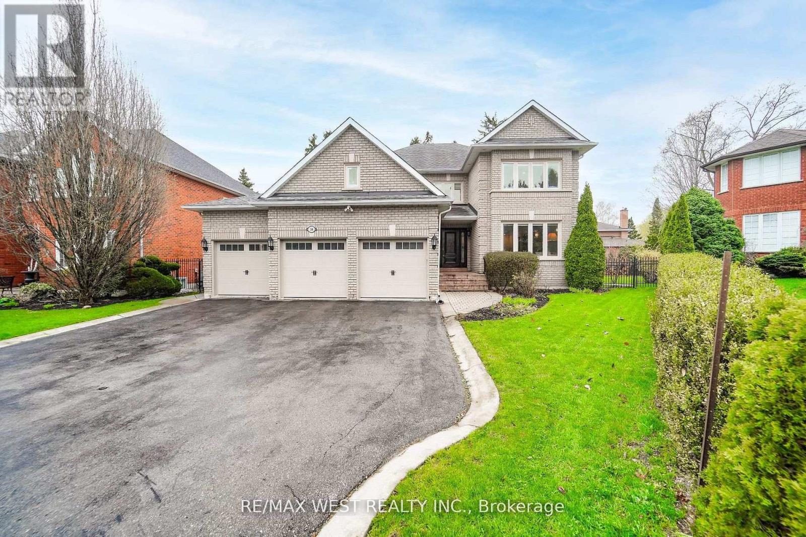 Detached at 31 GARRIOCK COURT, Vaughan (Islington Woods)
