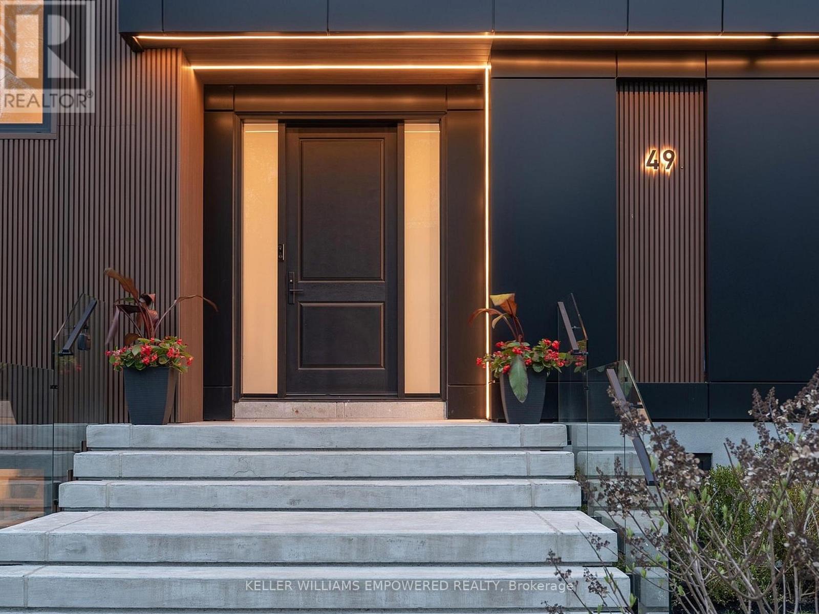 Detached at 49 FERGUS AVENUE, Richmond Hill (Oak Ridges Lake Wilcox)