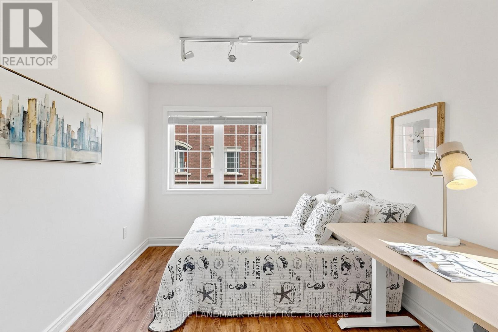 Townhouse at 32 - 8 BRIGHTON PLACE, Vaughan