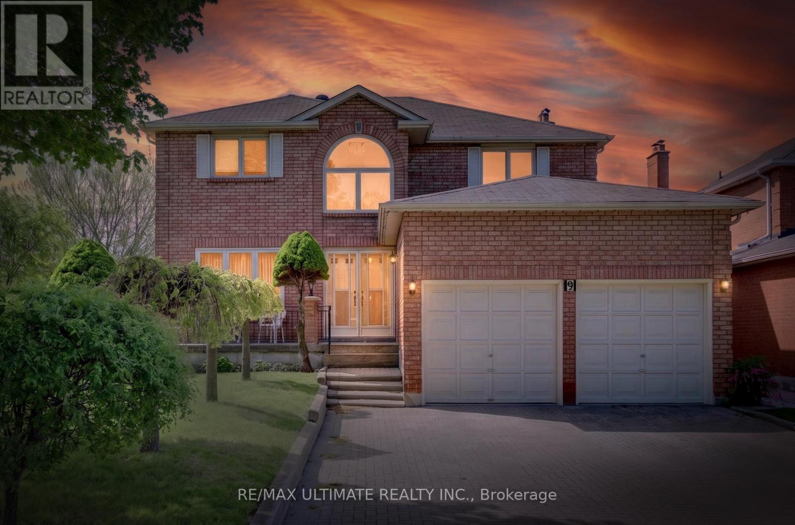Detached at 9 AVOCA DRIVE, Markham