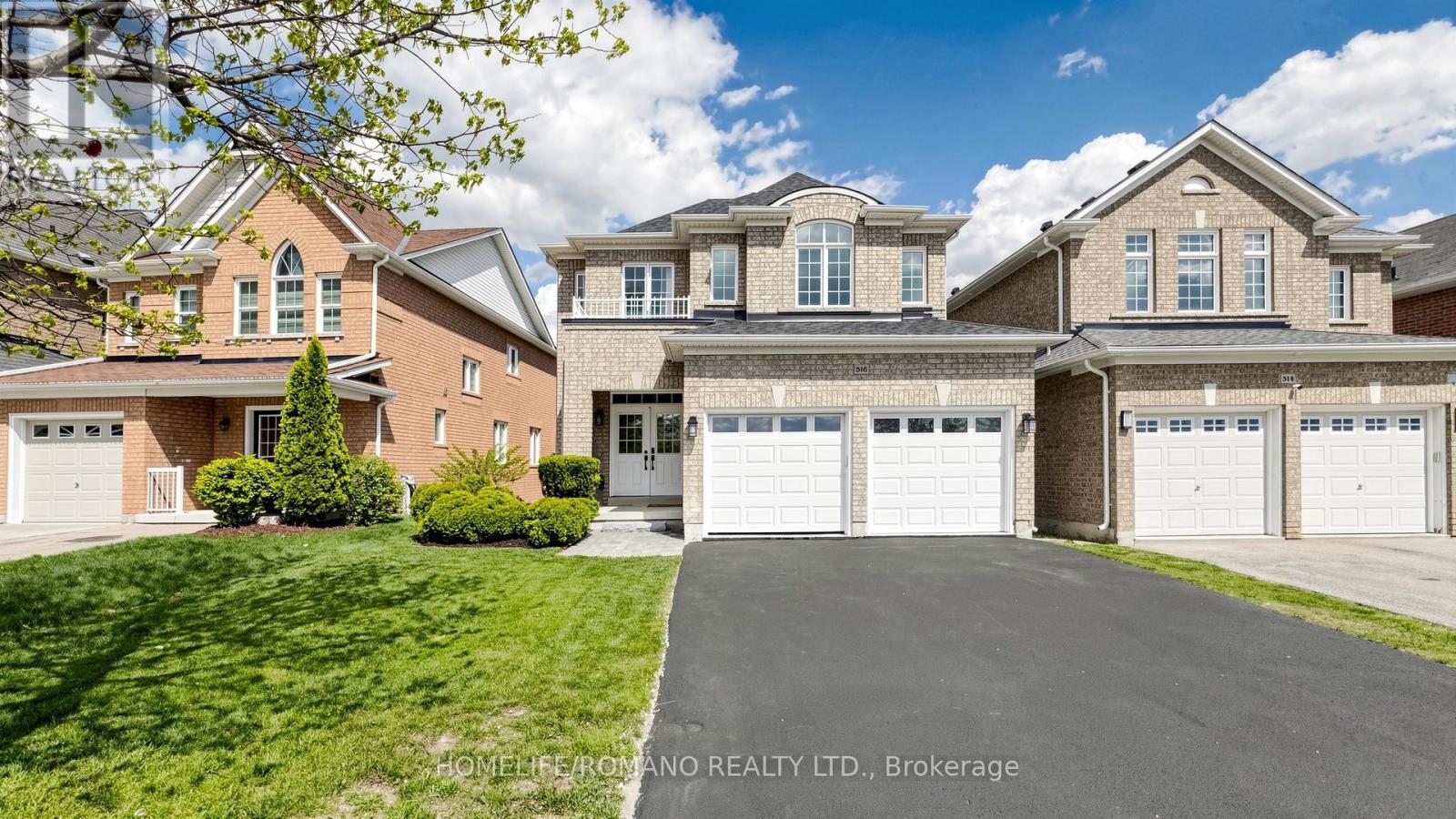 Detached at 516 WOODSPRING AVENUE, Newmarket
