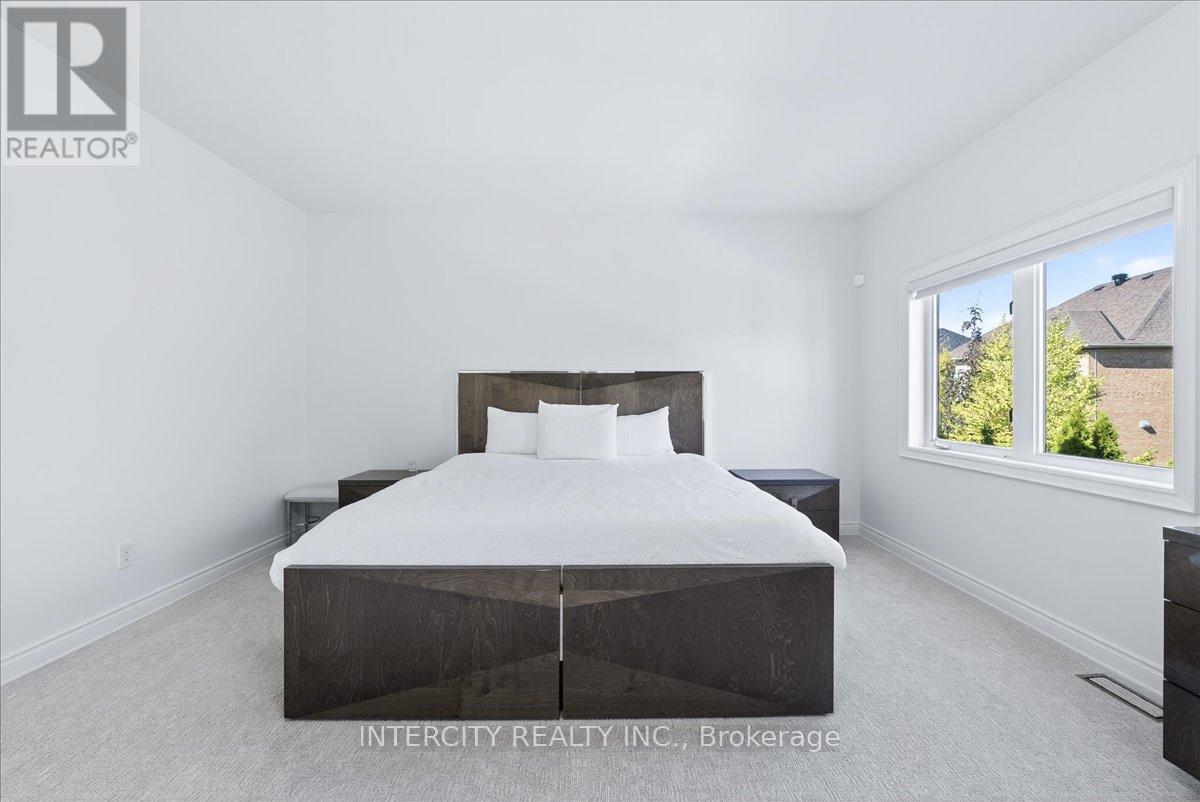 Detached at 102 COOK'S MILL CRESCENT, Vaughan