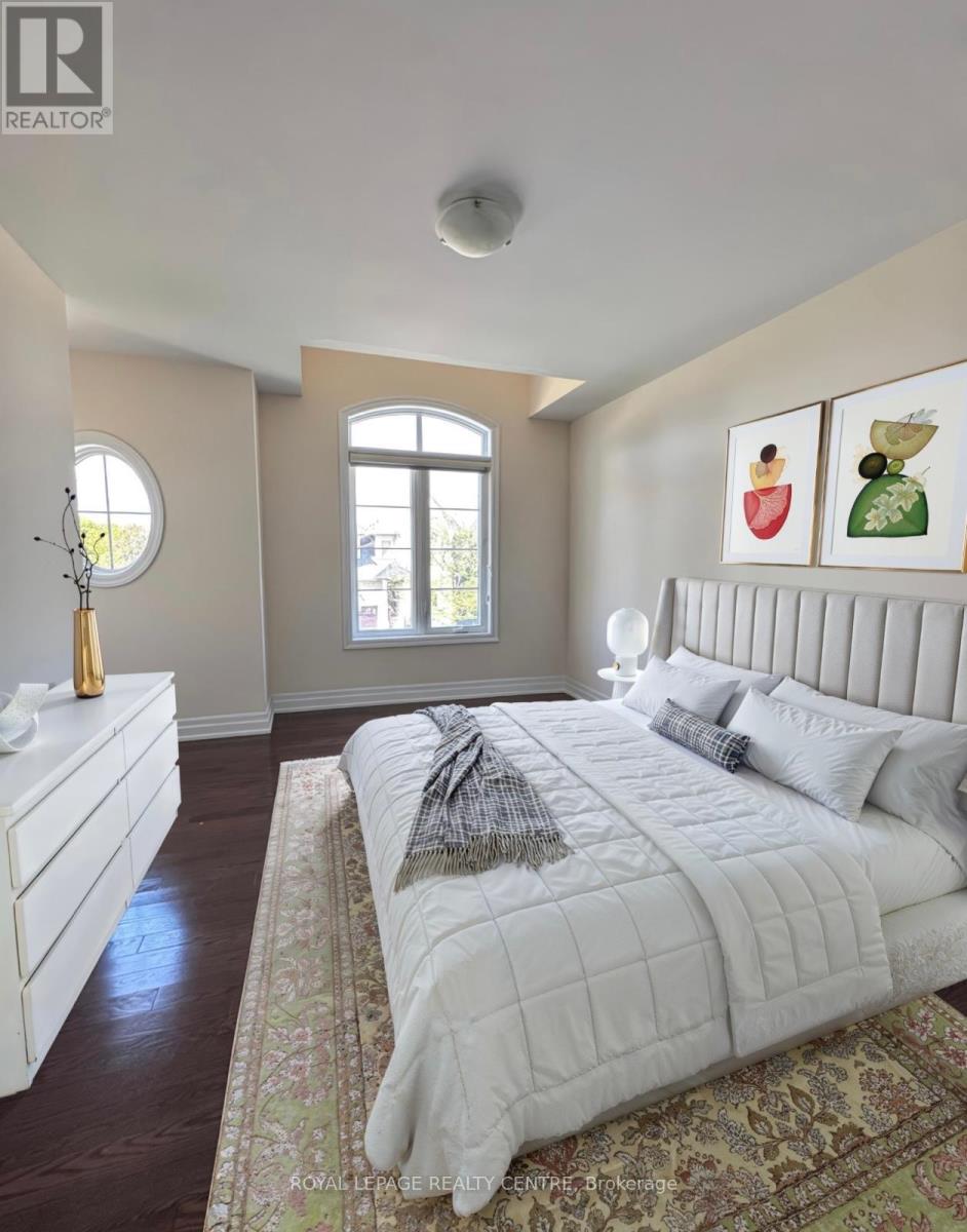 Townhouse at 17 BRI WAY, King
