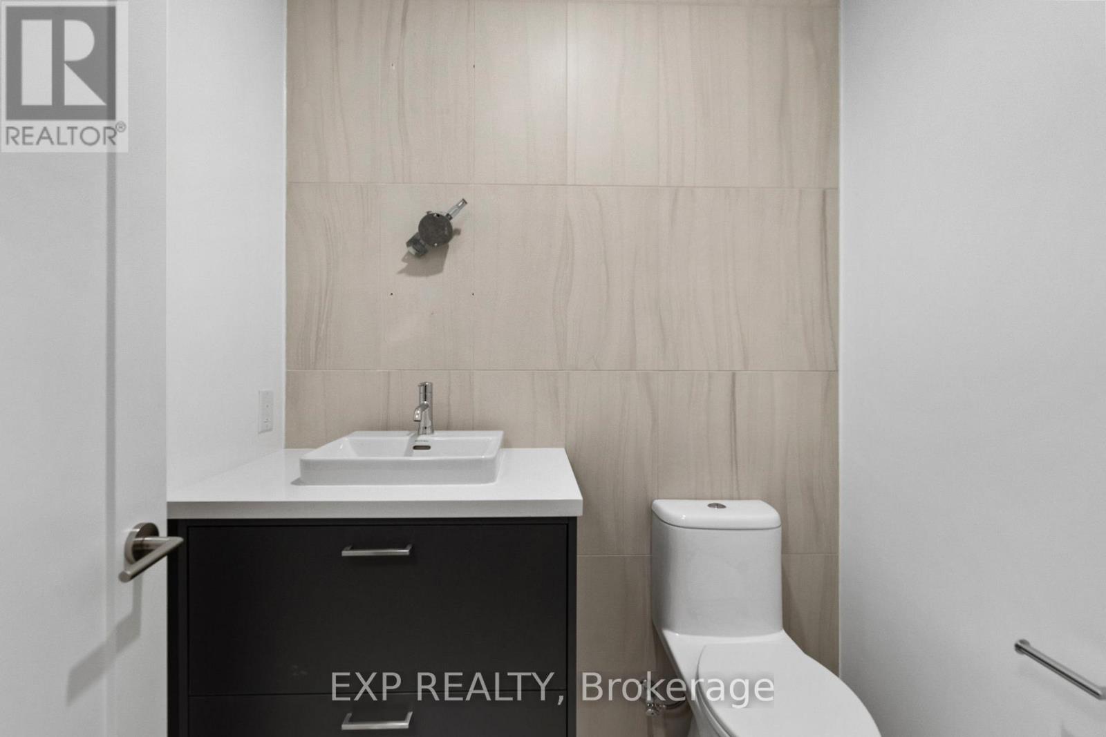 Apartment at 116 - 399 ROYAL ORCHARD BOULEVARD, Markham