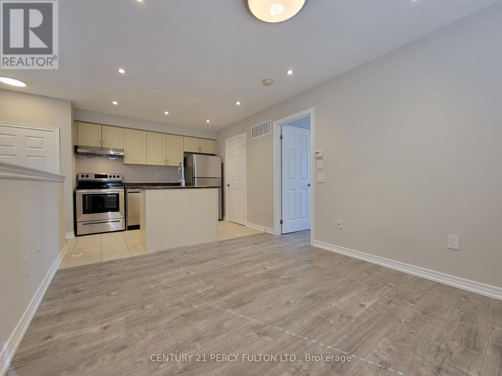 Detached at COACH - 2740 DONALD COUSENS PARKWAY, Markham