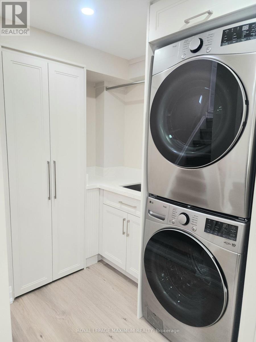 Semi-Detached/Link at 87 BREEZE DRIVE, Bradford West Gwillimbury