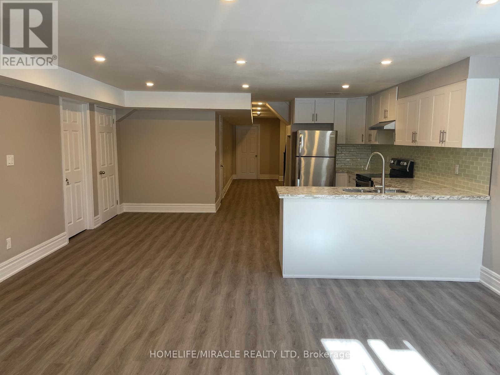 Detached at 22 BOONE CRESCENT, Vaughan (Kleinburg)