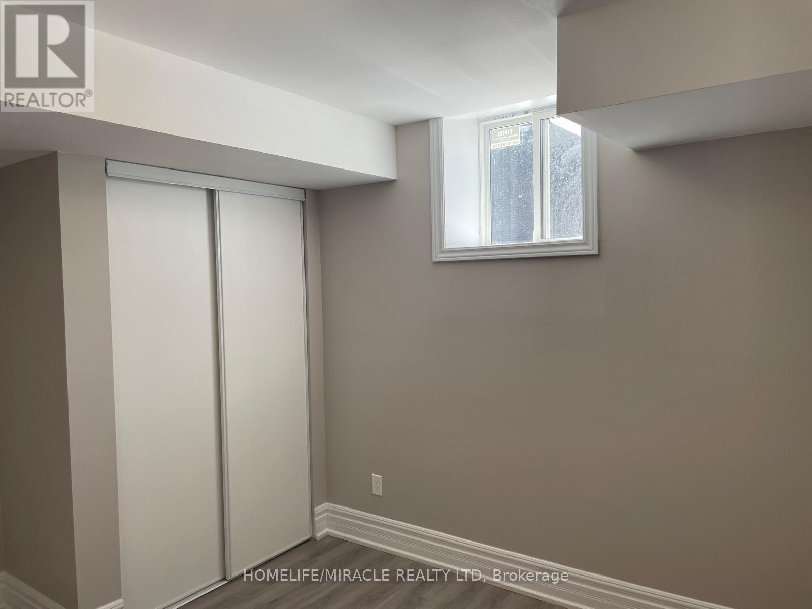 Detached at 22 BOONE CRESCENT, Vaughan