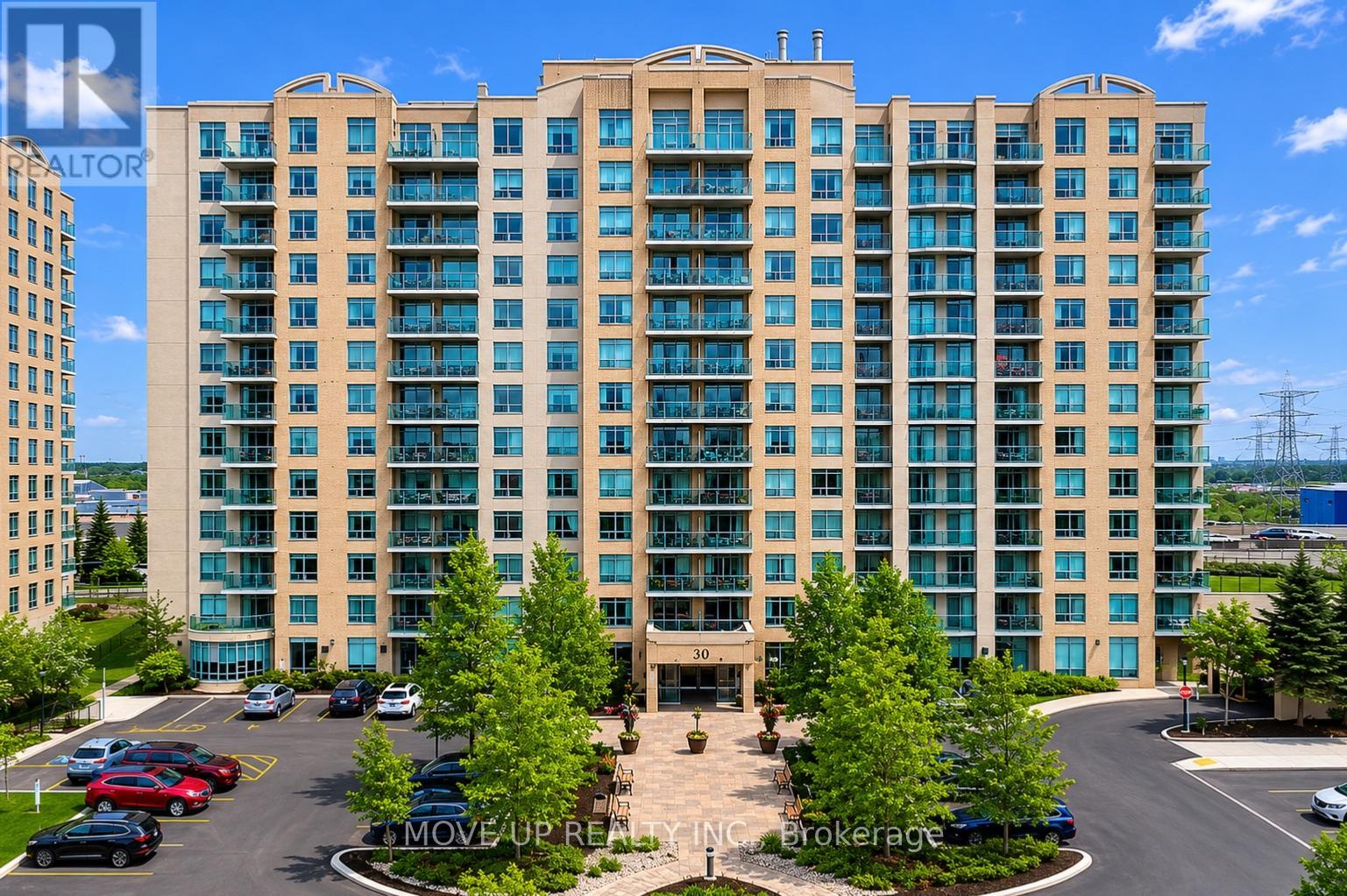 Apartment at #901 - 39 ONEIDA CRESCENT S, Richmond Hill