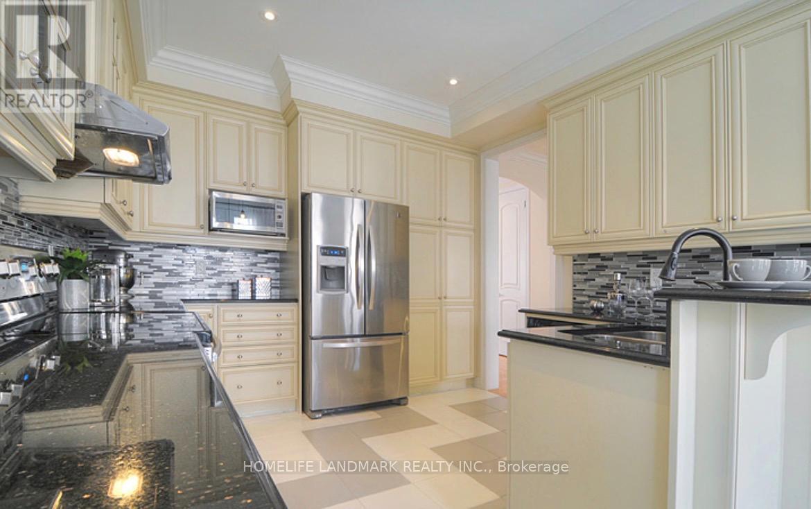 Detached at 8 FARMHOUSE CRESCENT, Richmond Hill