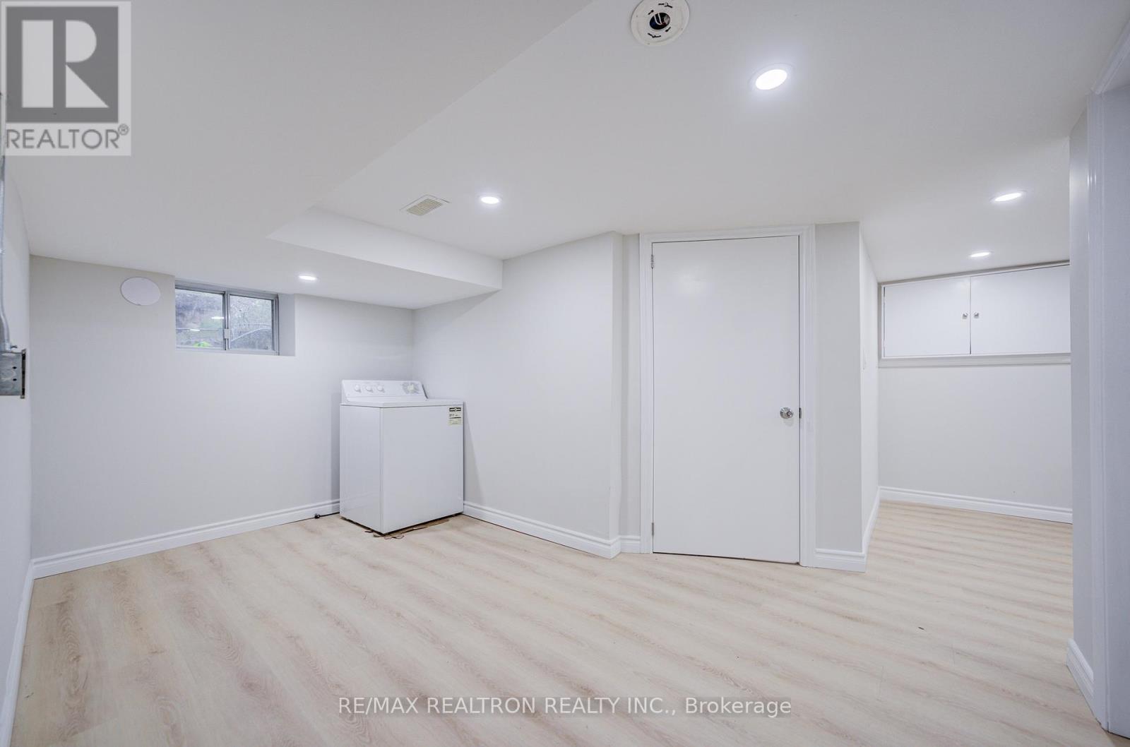 Detached at 95 ROSEVIEW AVENUE, Richmond Hill