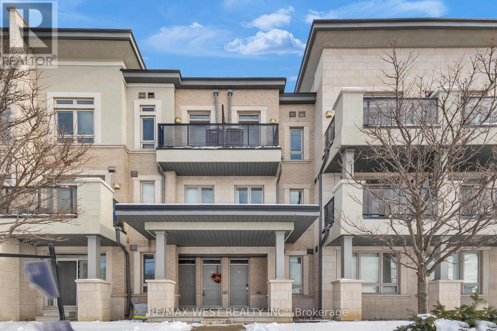 Townhouse at 9 - 9601 JANE STREET, Vaughan (Maple)
