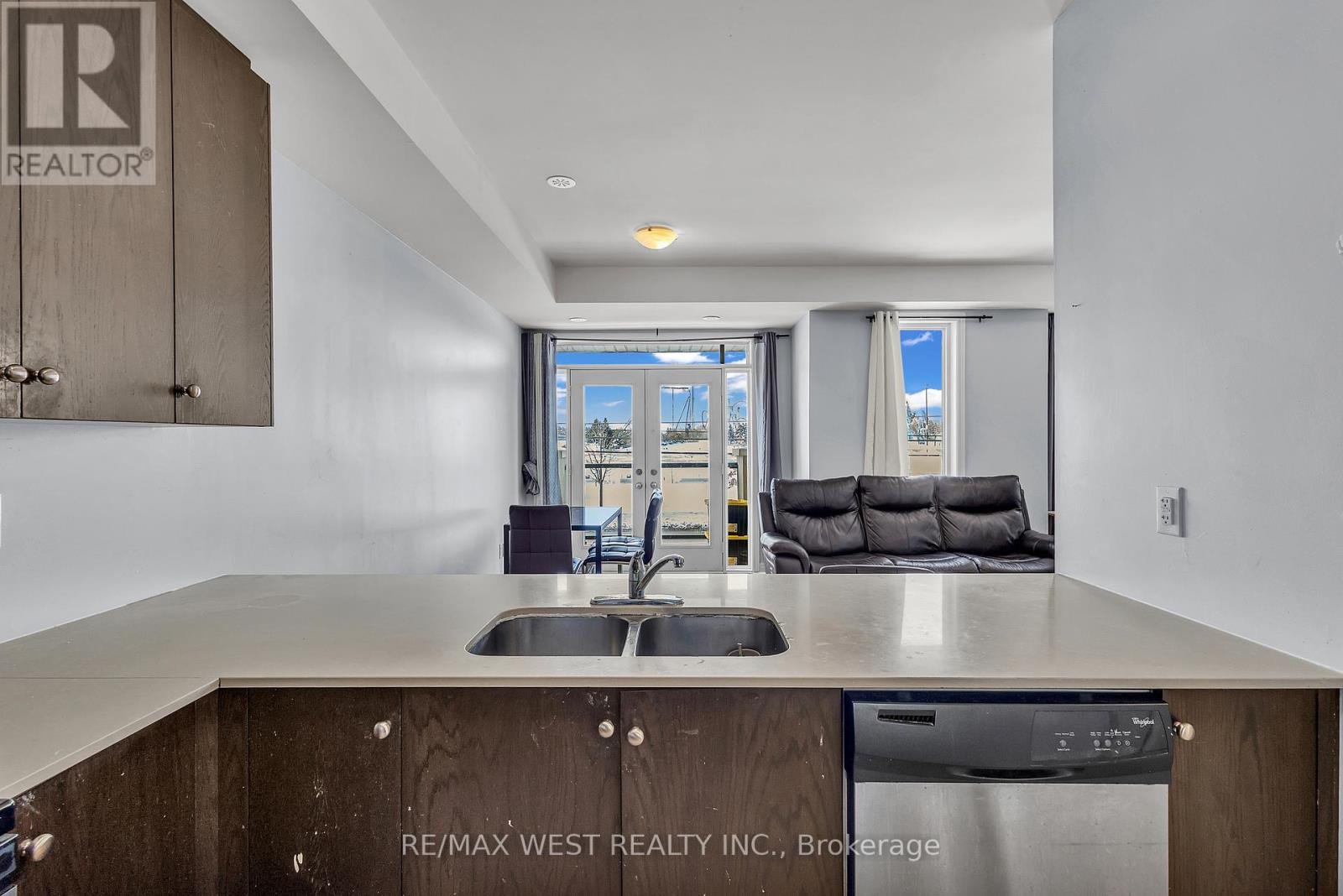 Townhouse at 9 - 9601 JANE STREET, Vaughan