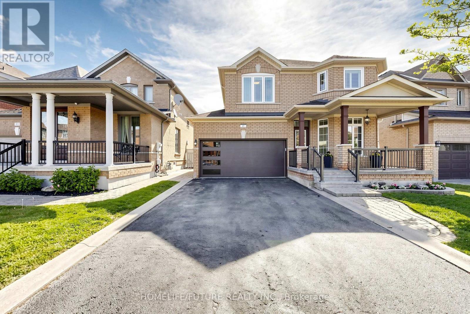 Detached at 17 COYOTE WAY, Vaughan (Vellore Village)