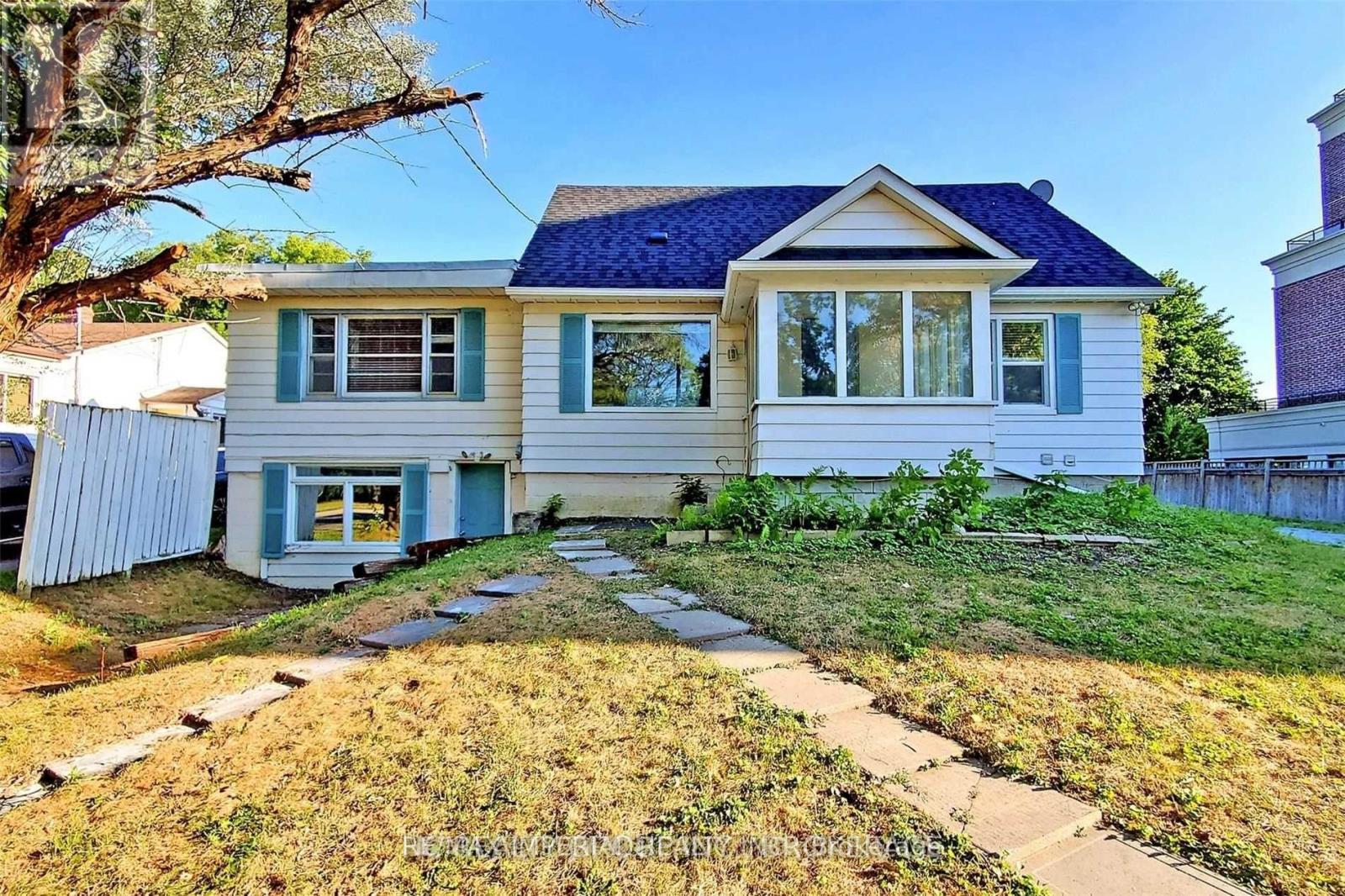 Detached at 49 SUNSET BEACH ROAD, Richmond Hill (Oak Ridges Lake Wilcox)