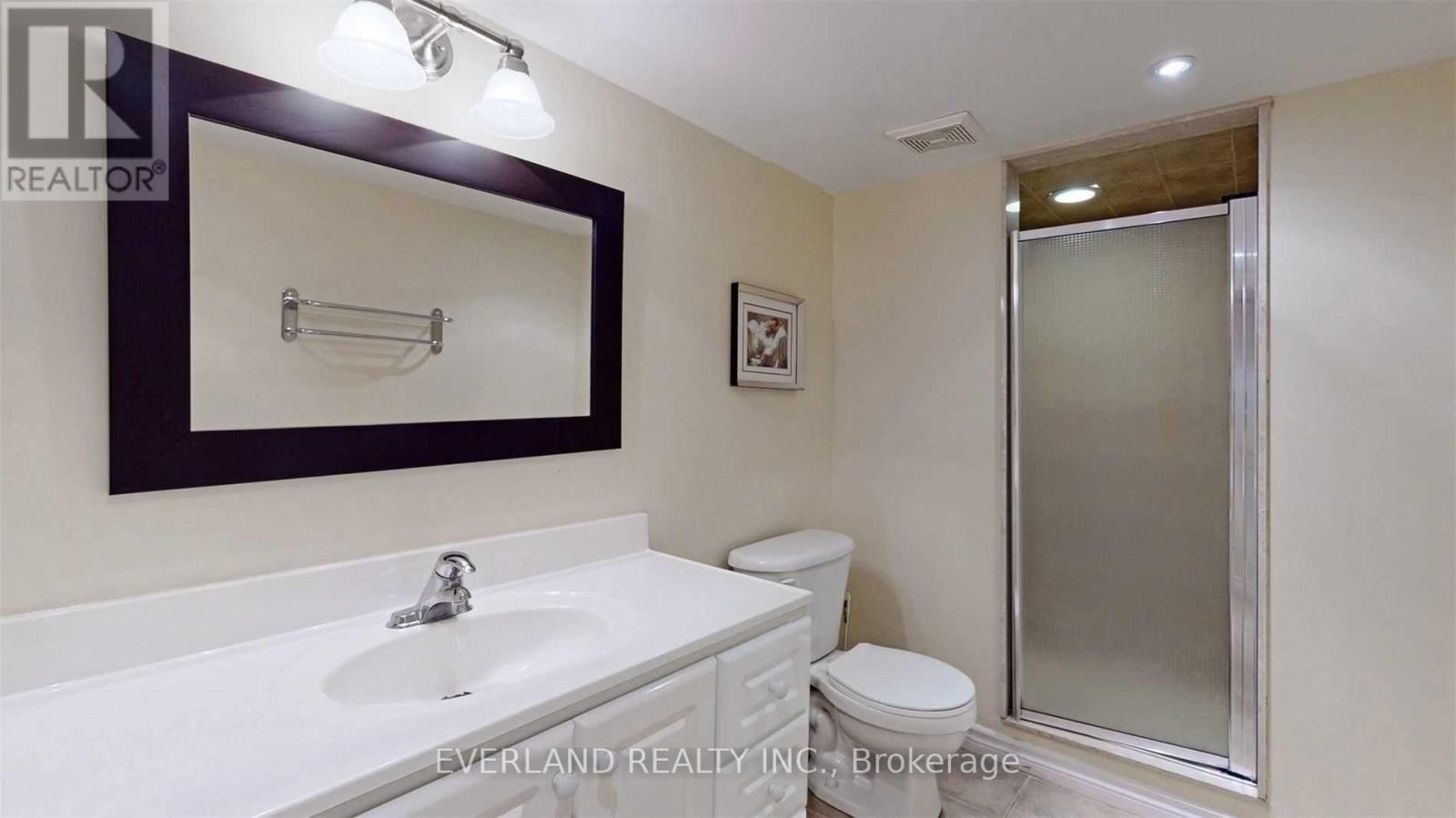 Detached at 27 THE FAIRWAYS STREET, Markham