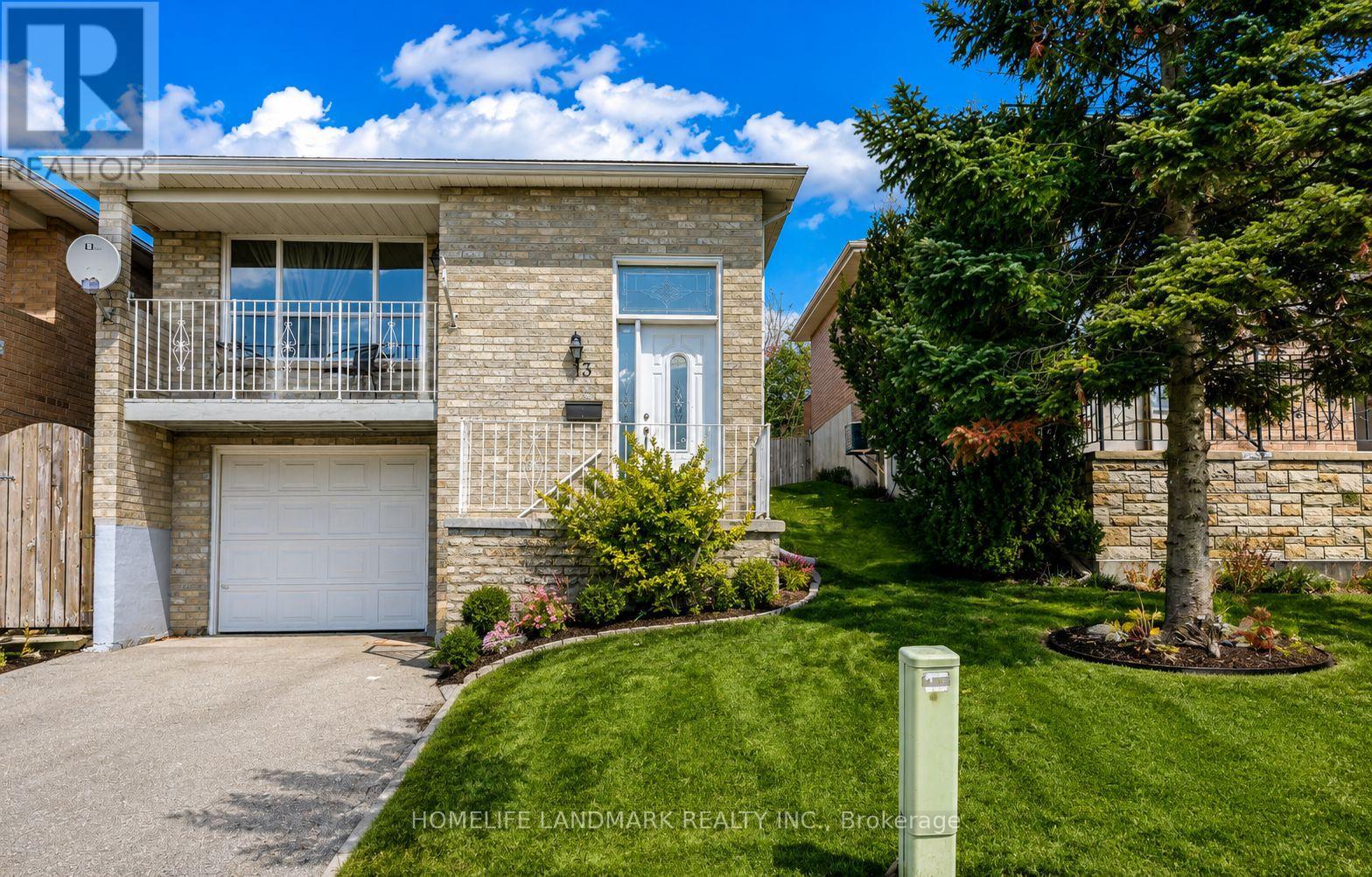 Semi-Detached/Link at 13 TURNER COURT S, Bradford West Gwillimbury (Bradford)