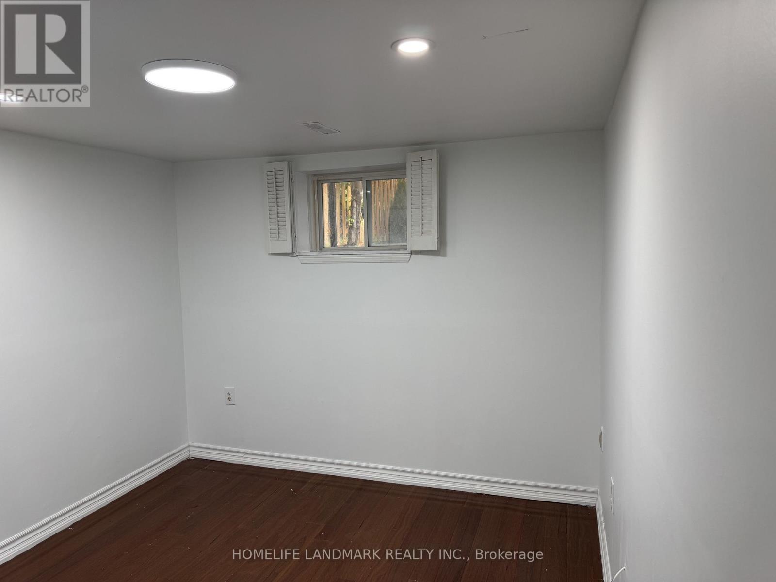 Semi-Detached/Link at 13 TURNER COURT S, Bradford West Gwillimbury