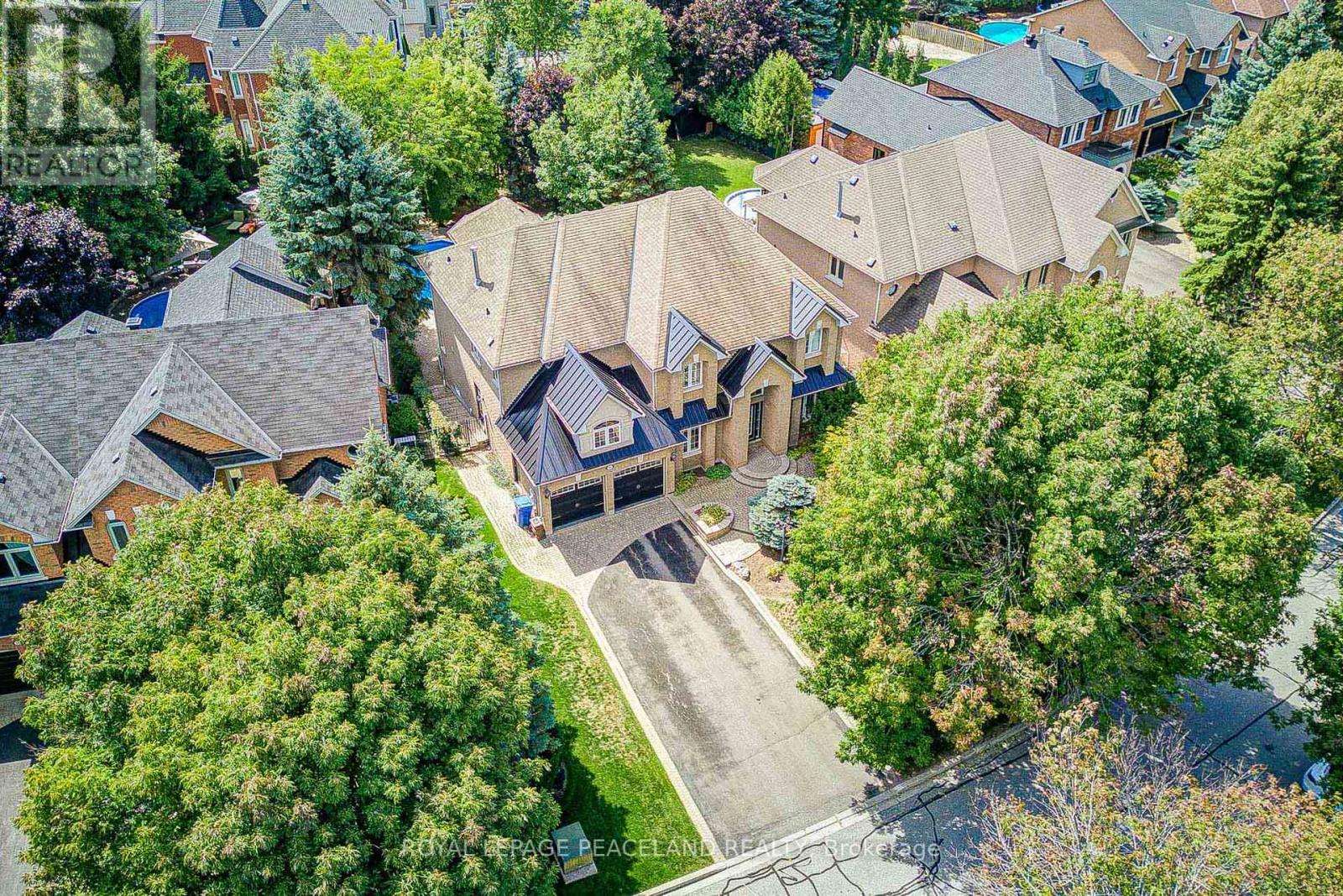 Detached at 709 HIGHLAND BLADE ROAD, Newmarket