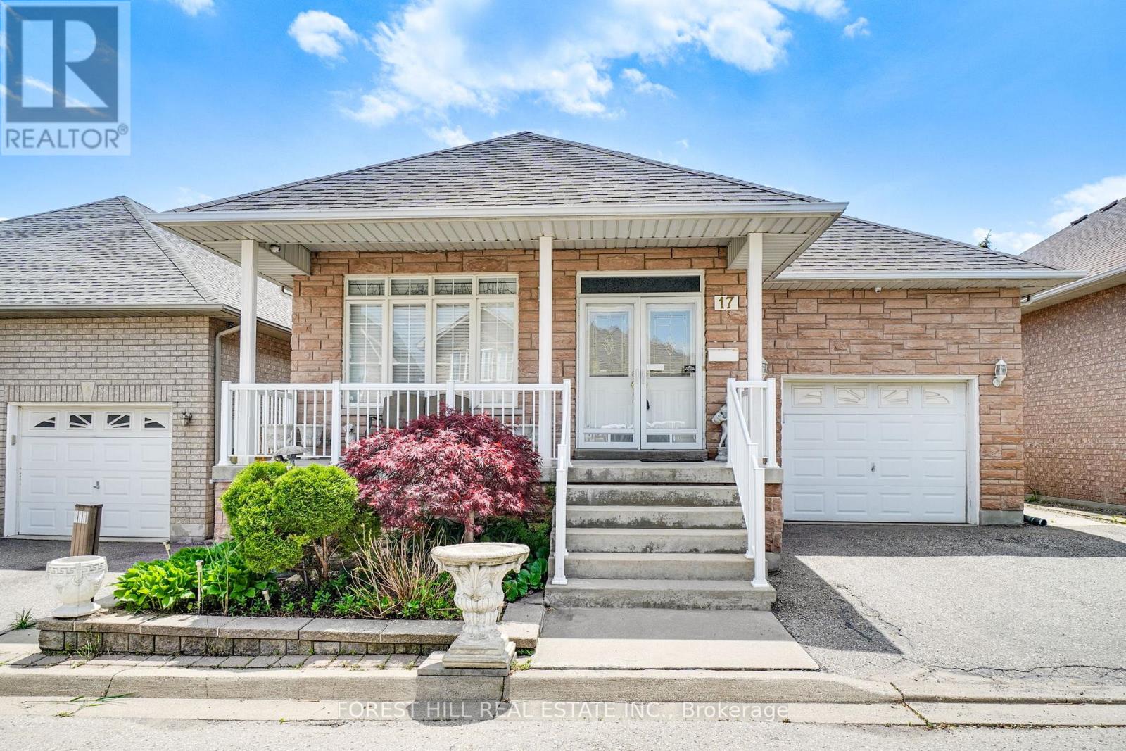 Detached at 17 AMALFI COURT, Vaughan (West Woodbridge)