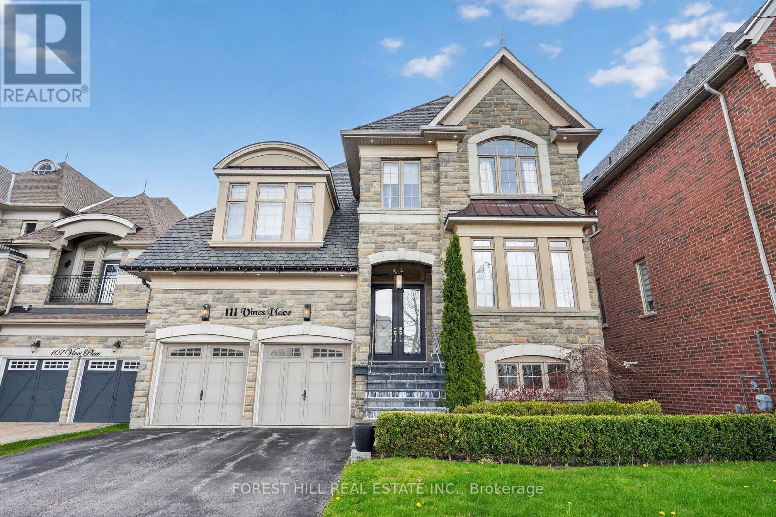 Detached at 111 VINES PLACE, Aurora