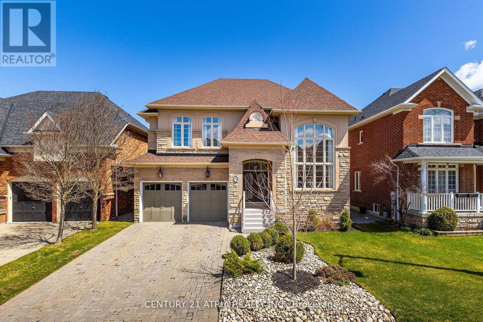 Detached at 23 WESLOCK CRESCENT, Aurora