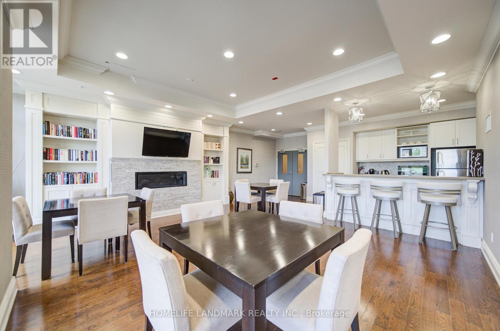 Apartment at 618 - 68 MAIN STREET N, Markham (Old Markham Village)