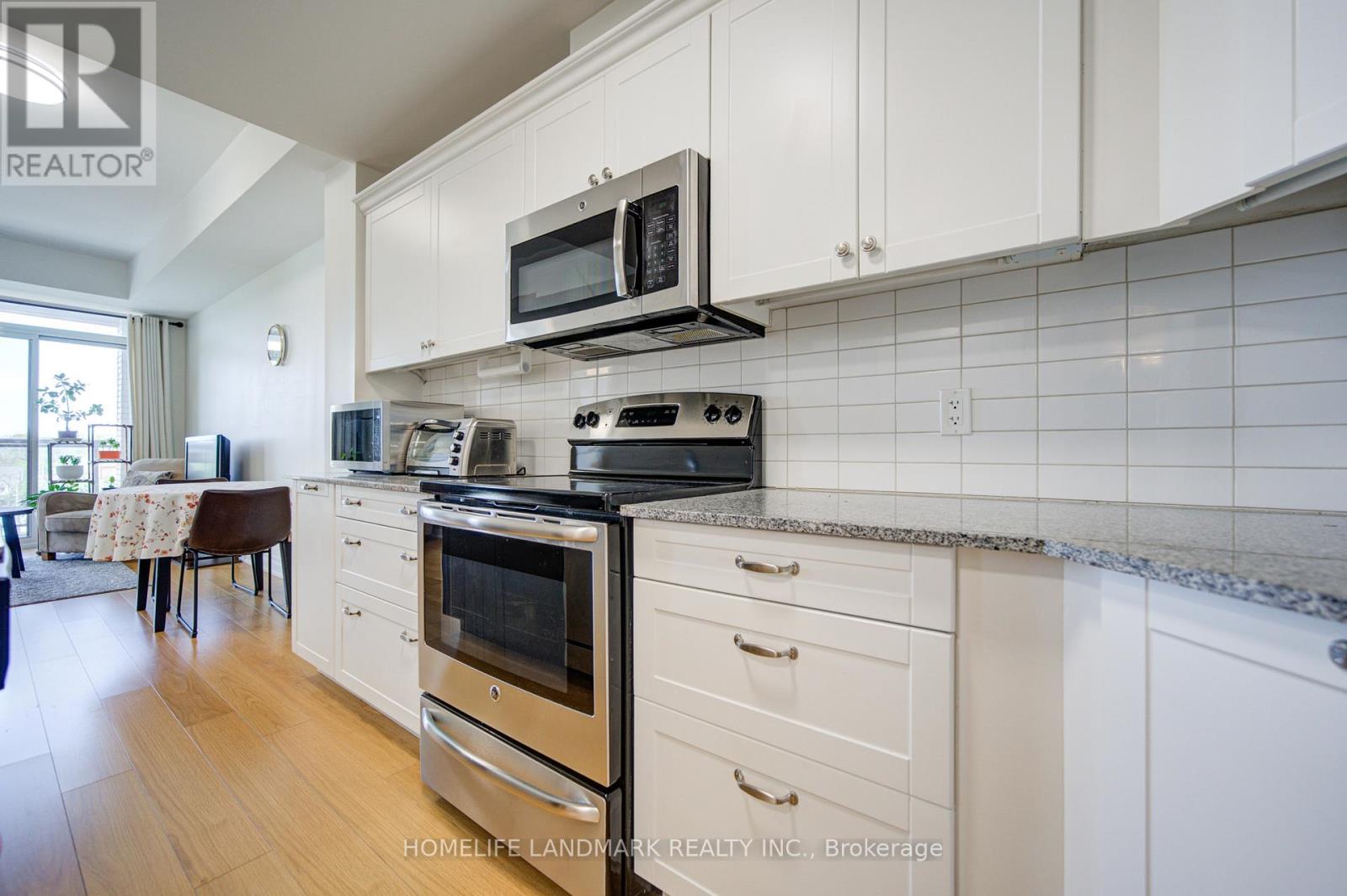 Apartment at 618 - 68 MAIN STREET N, Markham