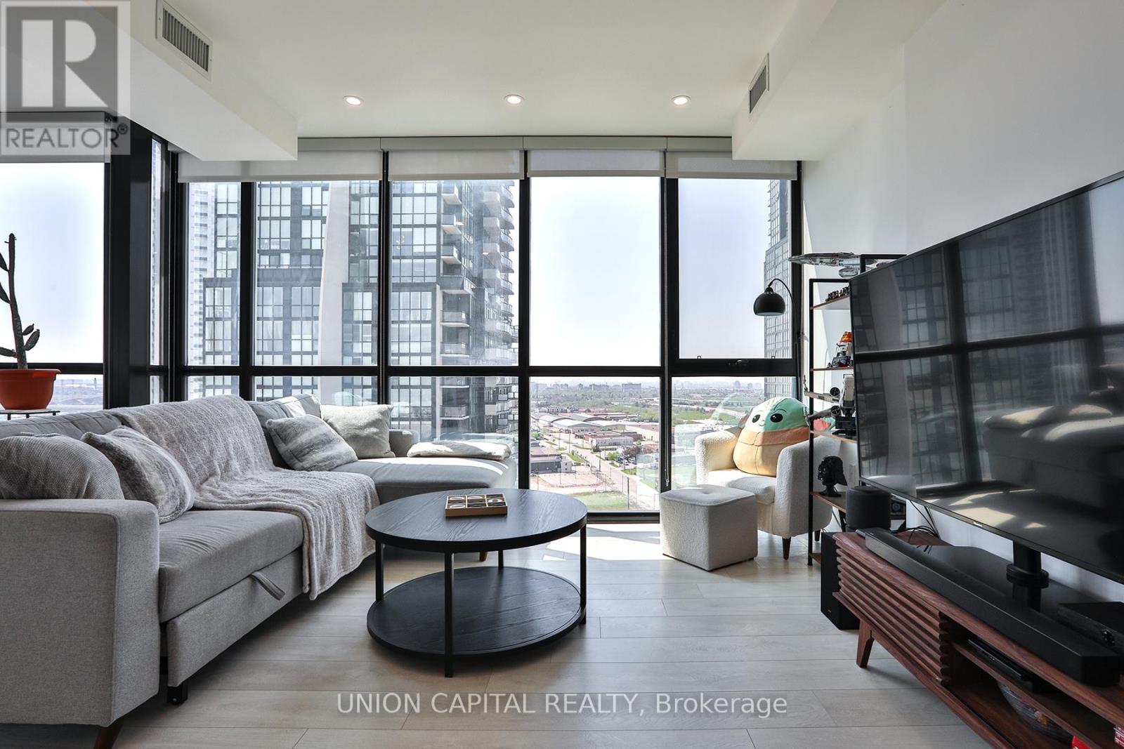 Apartment at 1802 - 2908 HIGHWAY 7 ROAD, Vaughan
