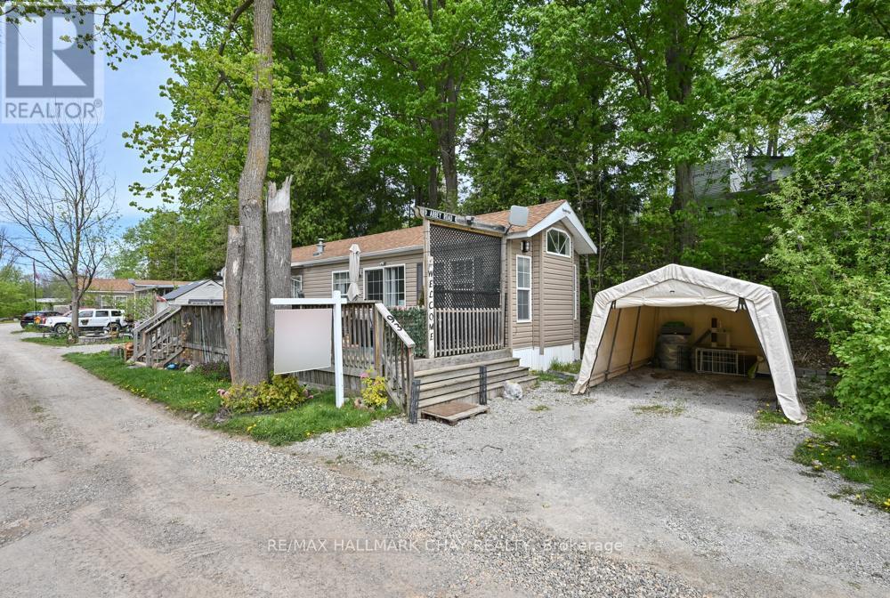 Detached at 93 - 6047 HWY 89, New Tecumseth
