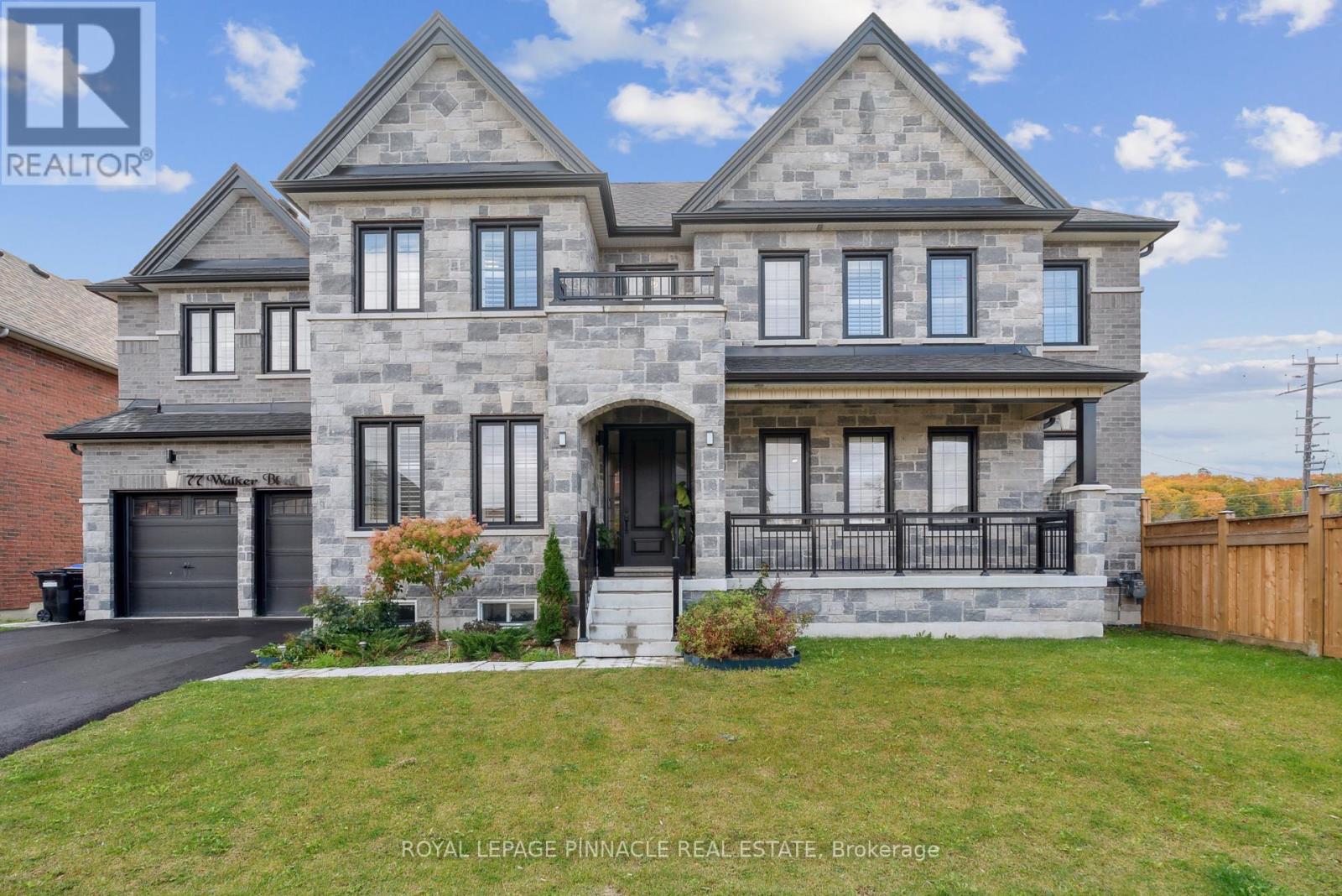 Detached at 77 WALKERS BOULEVARD, New Tecumseth