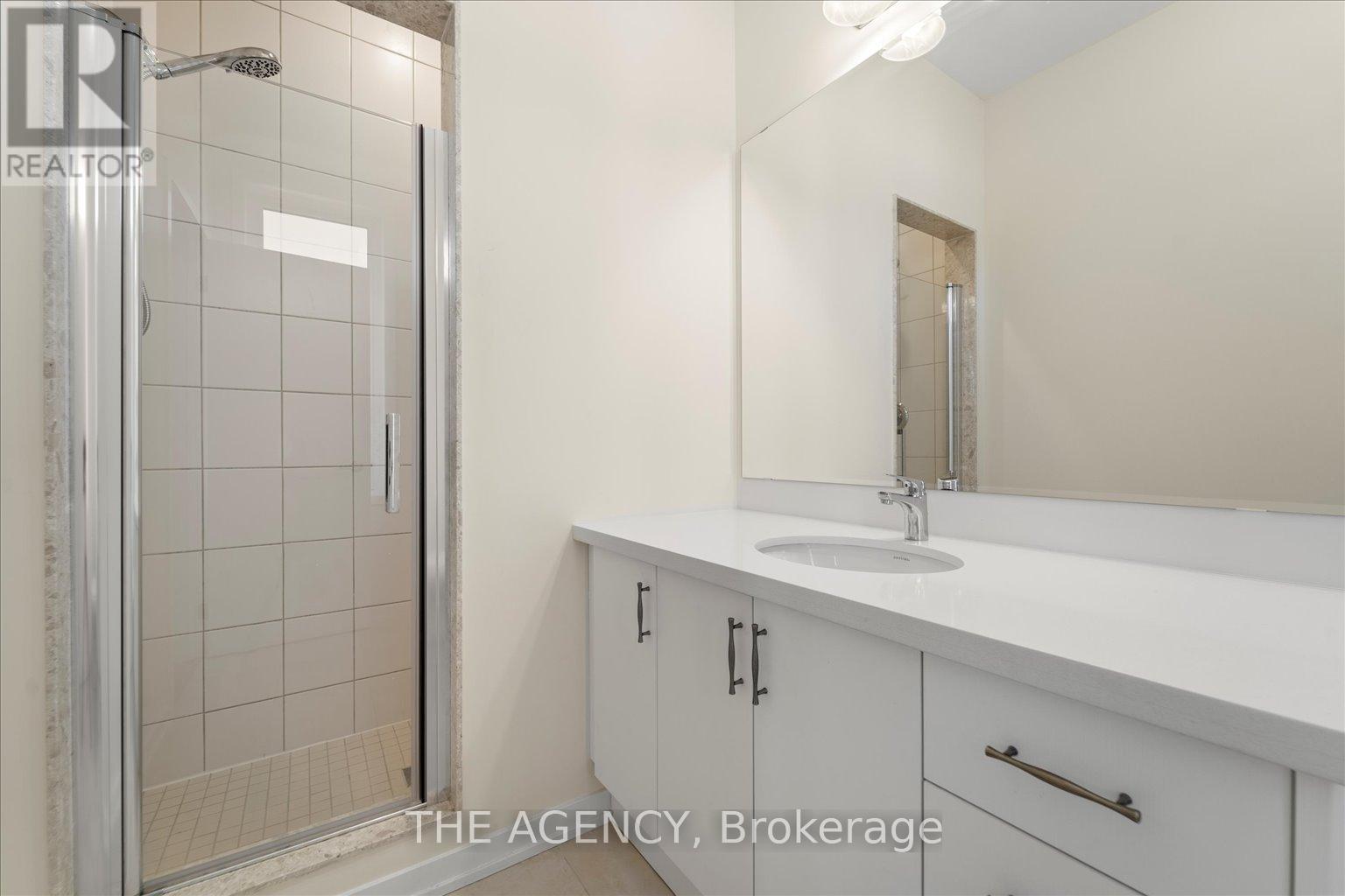 Townhouse at 18 ORIGIN WAY, Vaughan