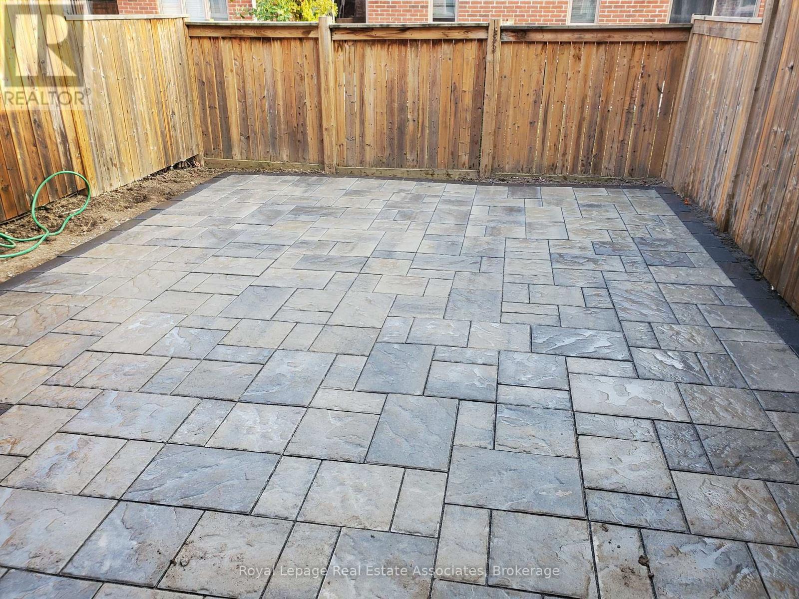 Townhouse at 41 MAZARINE LANE, Richmond Hill