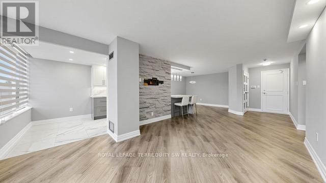 Apartment at 512 - 7440 BATHURST STREET, Vaughan