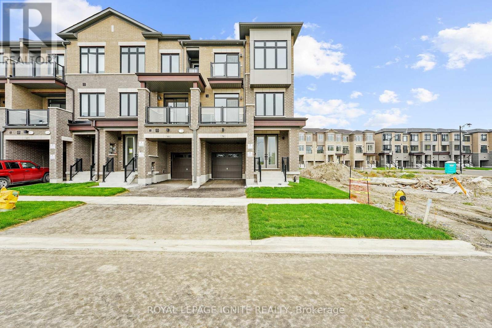 Townhouse at 70 THULE STREET, Vaughan (Vellore Village)