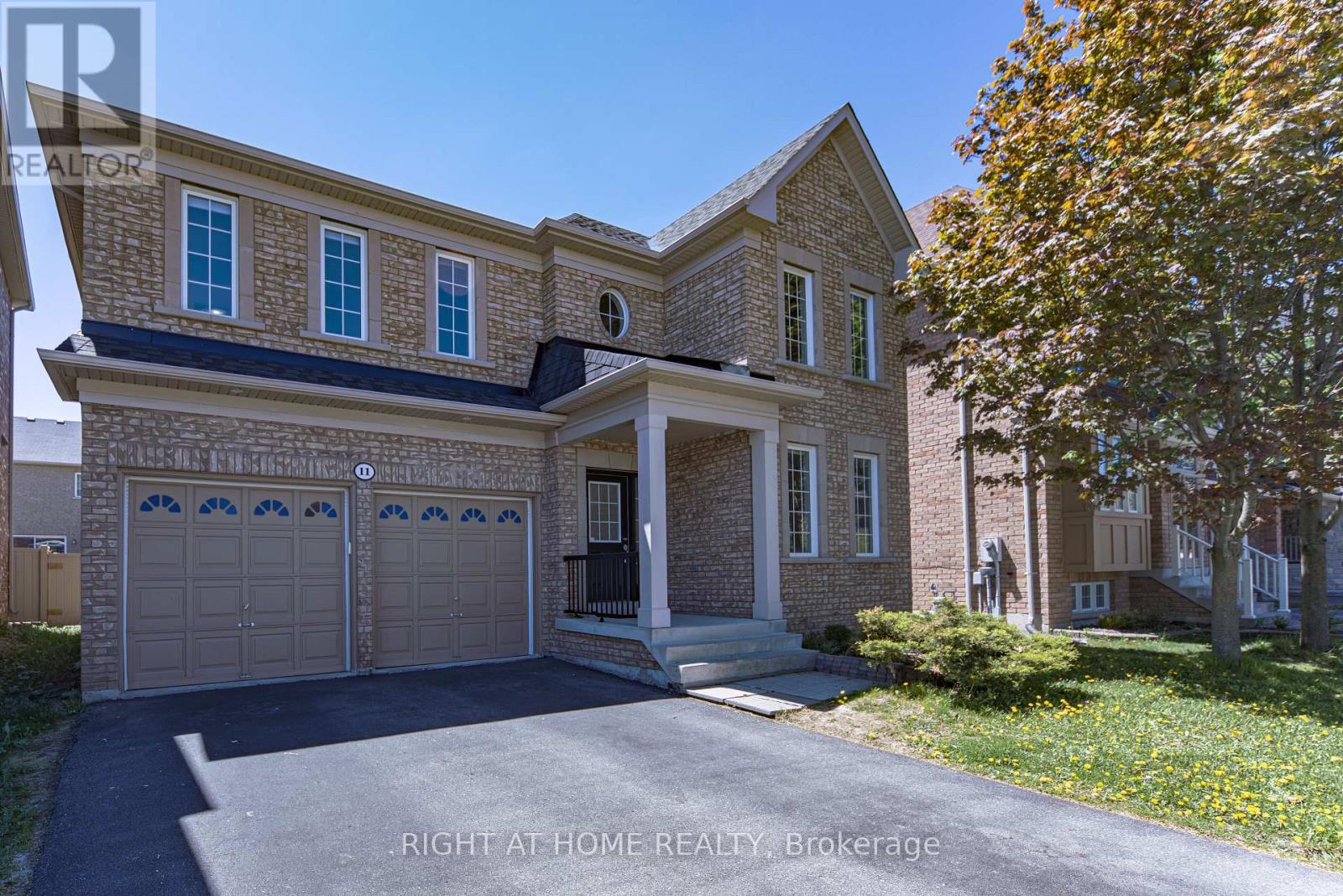 Detached at 11 AMSTEL AVENUE, Richmond Hill (Jefferson)