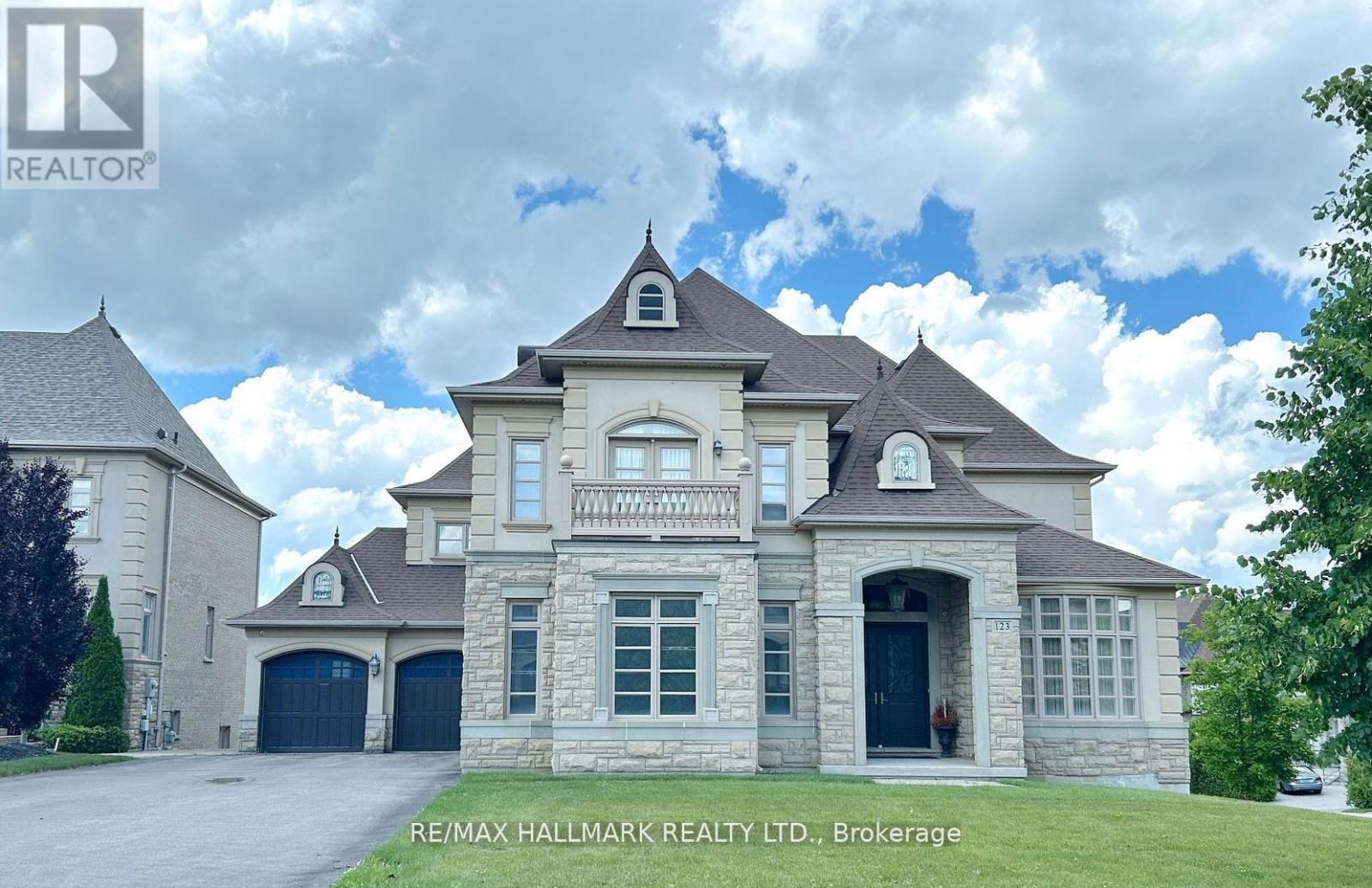 Detached at 123 CARISBROOKE CIRCLE, Aurora
