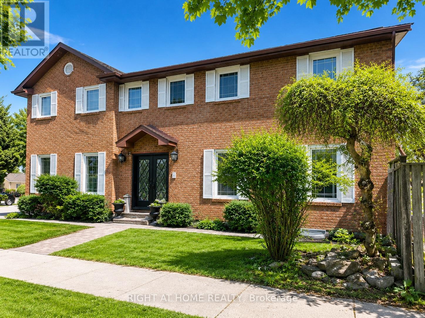 Detached at 1 TIFFANY GATE, Richmond Hill