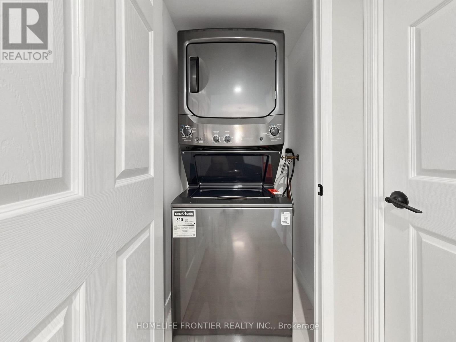Apartment at 310 - 5 EMERALD LANE, Vaughan