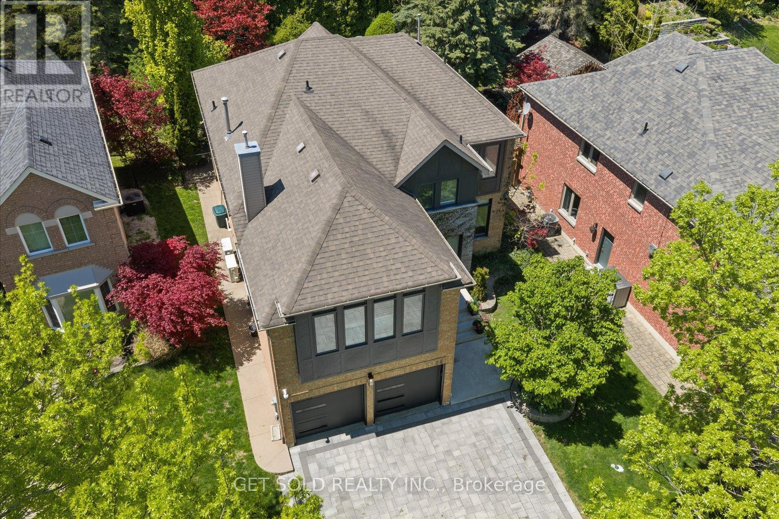 Detached at 64 SPENCE DRIVE, Aurora (Aurora Highlands)
