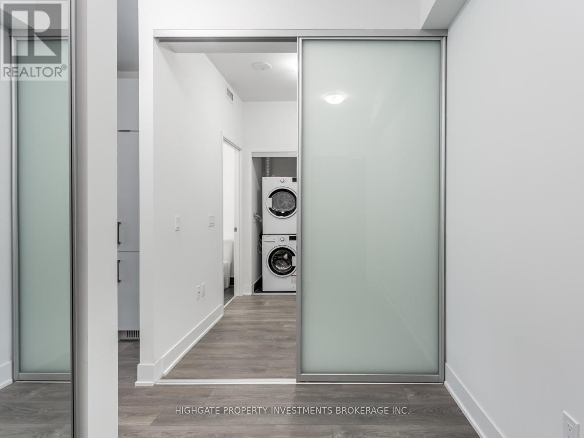 Apartment at 305 - 2916 HIGHWAY 7 ROAD, Vaughan