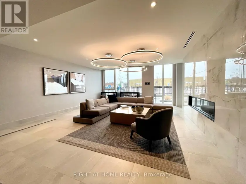 Apartment at 404 - 185 DEERFIELD ROAD, Newmarket