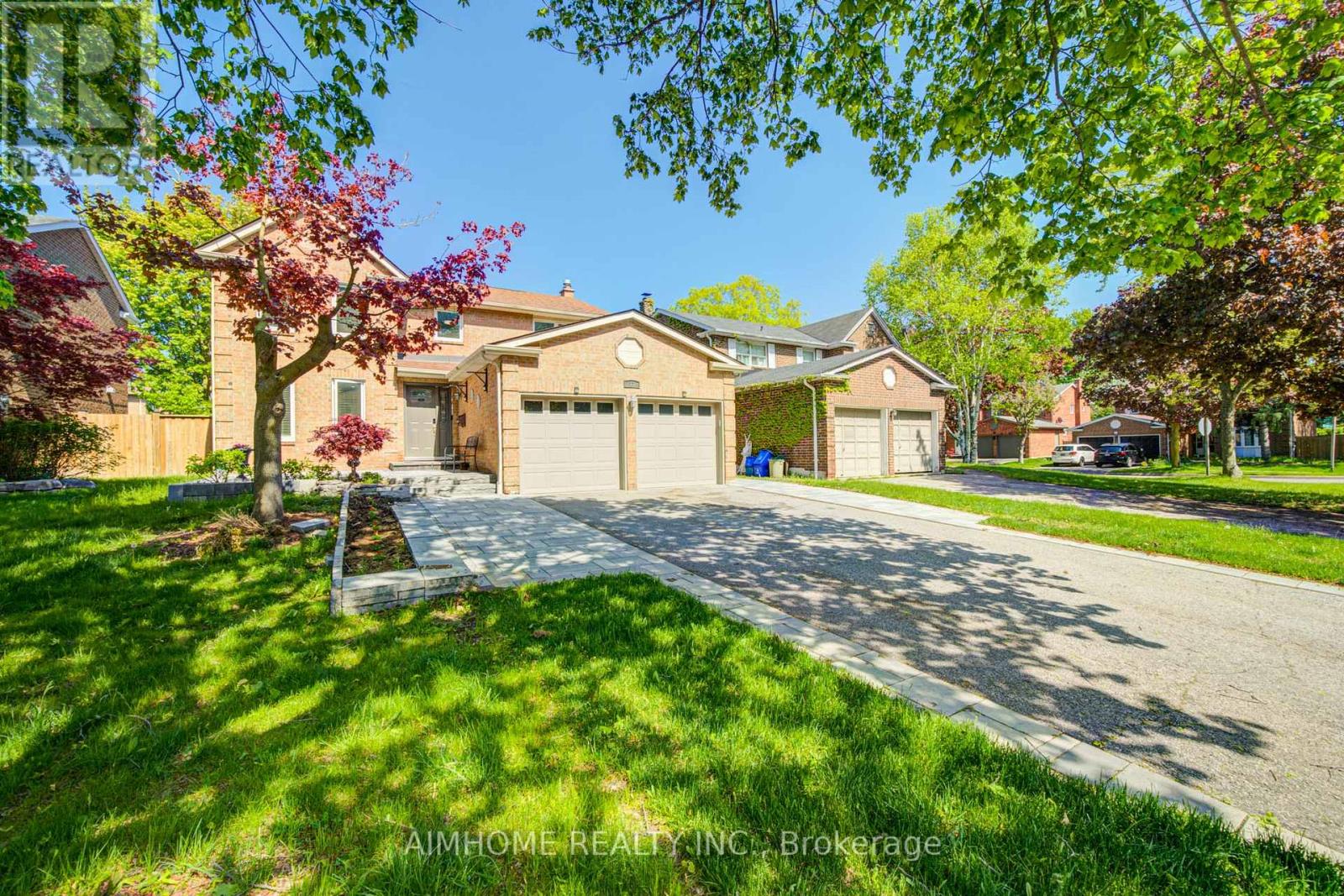 Detached at 17 GARNISH GREEN MAIN, Markham (Markham Village)