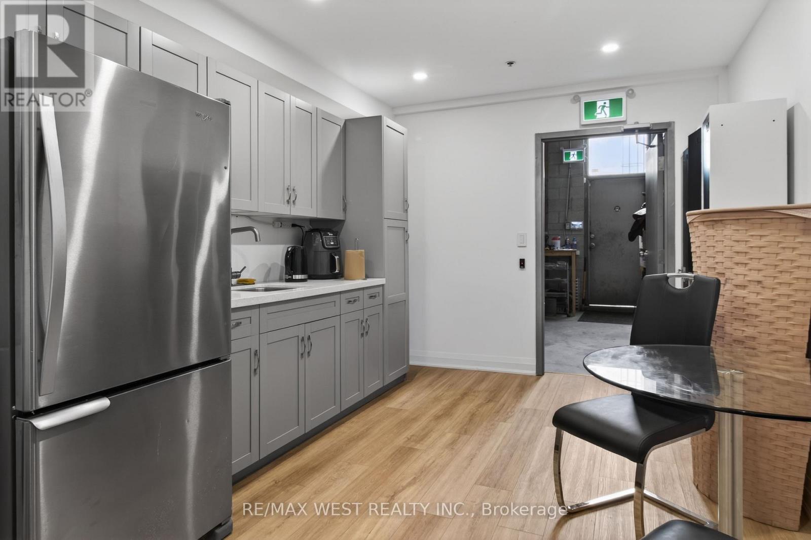 Other at 10 - 160 CIDERMILL AVENUE, Vaughan
