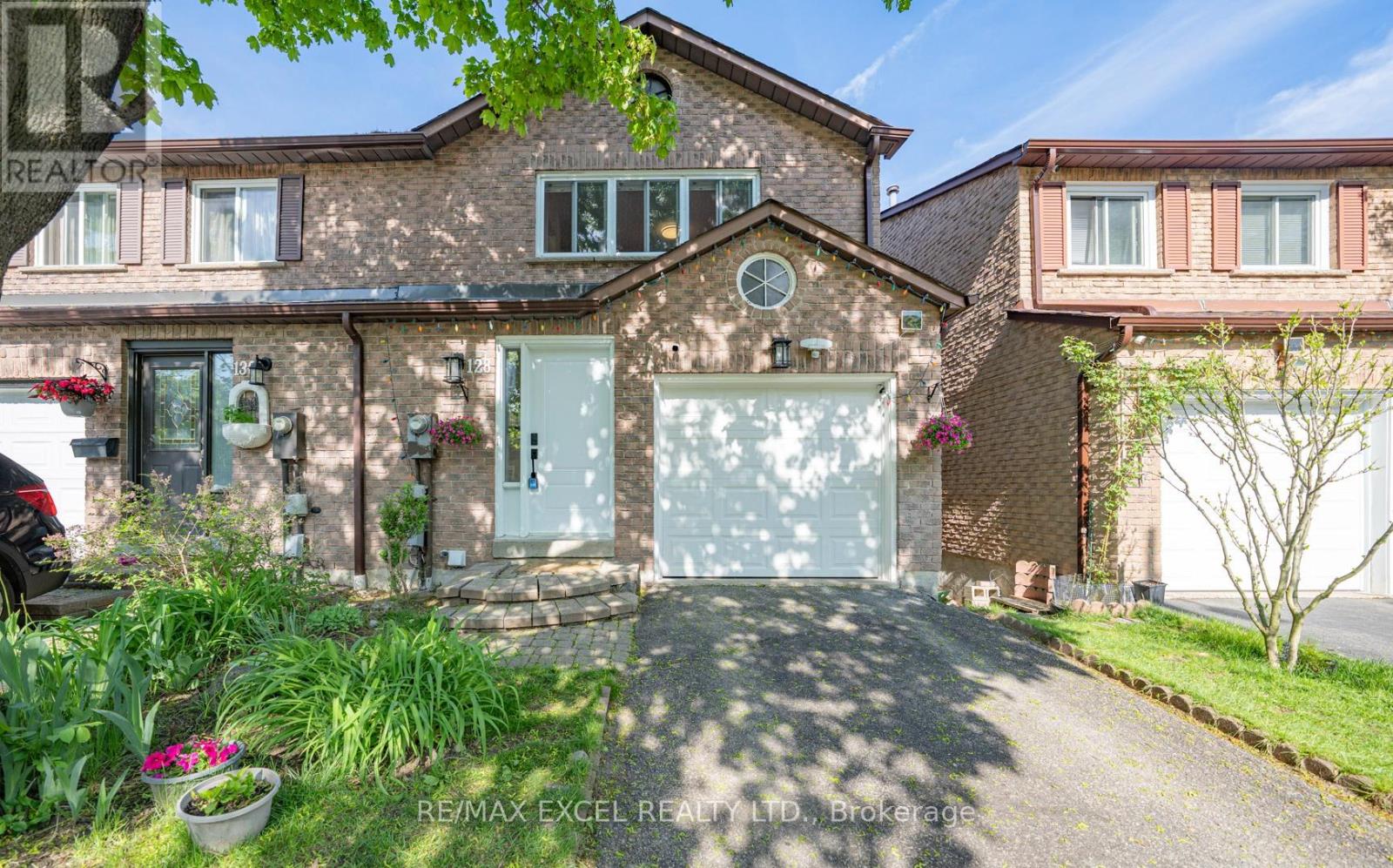 Semi-Detached/Link at 128 COTTONWOOD COURT, Markham